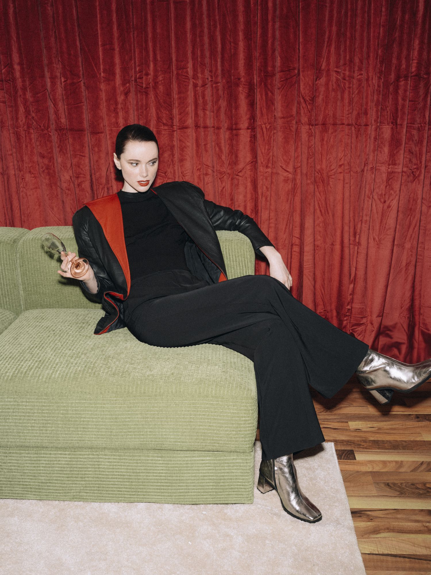 Lily Claire (CH) Lily Claire (CH)