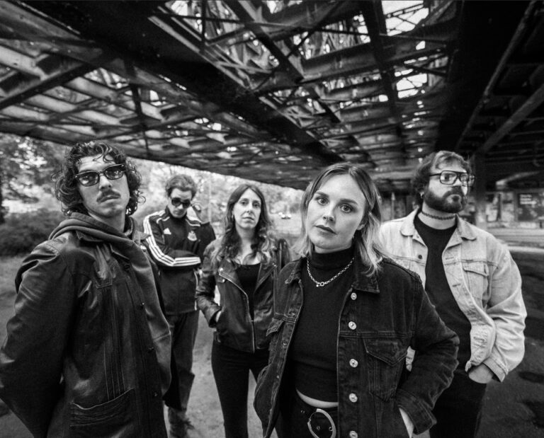 The Dharma Chain (DE) // The Macks (US) The Dharma Chain (DE) // The Macks (US)